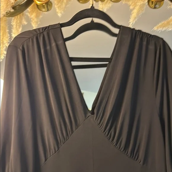 Glamour Black V-Neck Cocktail Dress - Picture 3 of 6